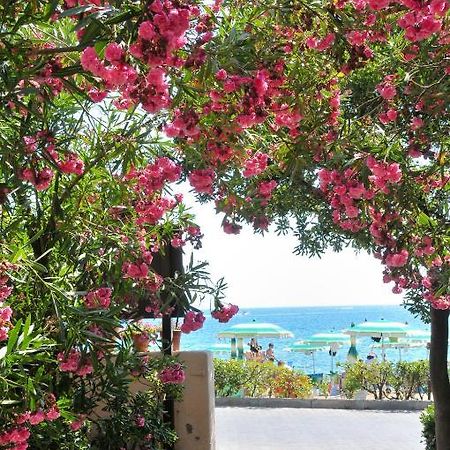 Hotel Villa Rodriguez Capoliveri  Eksteriør bilde