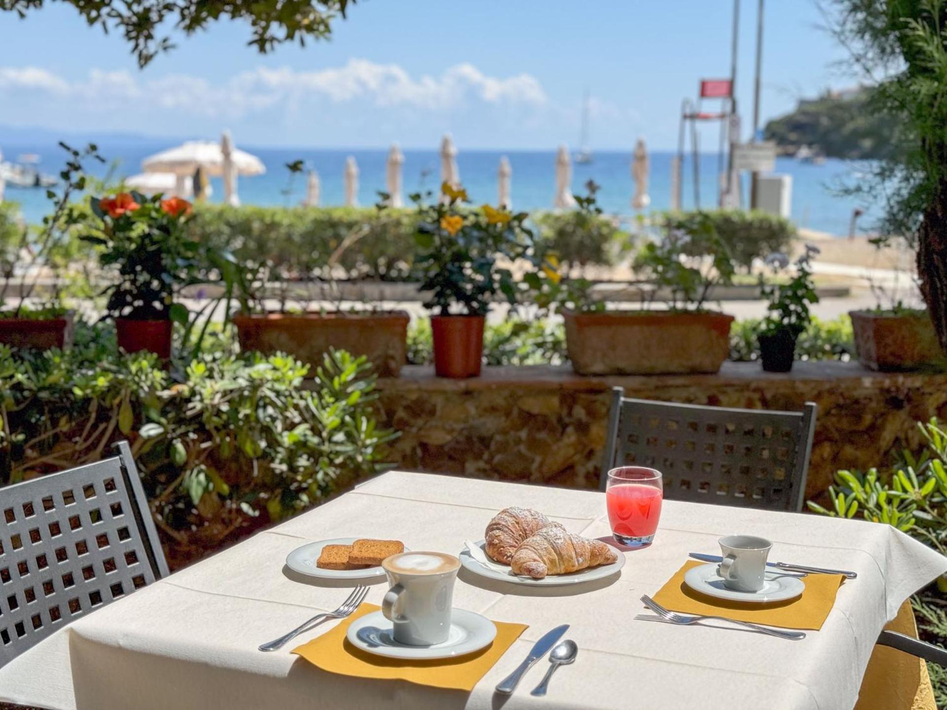 Hotel Villa Rodriguez Capoliveri  Eksteriør bilde