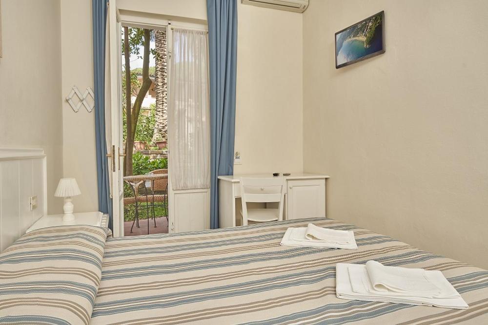 Hotel Villa Rodriguez Capoliveri  Eksteriør bilde