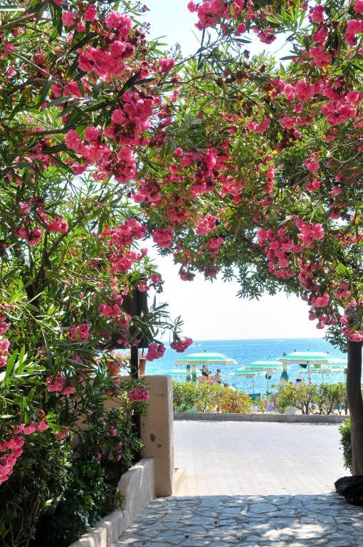 Hotel Villa Rodriguez Capoliveri  Eksteriør bilde